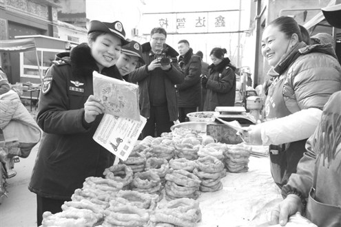 连日来,山东消防部门全面开展消防安全隐患排查,筑牢节日安全防线 山东消防供图